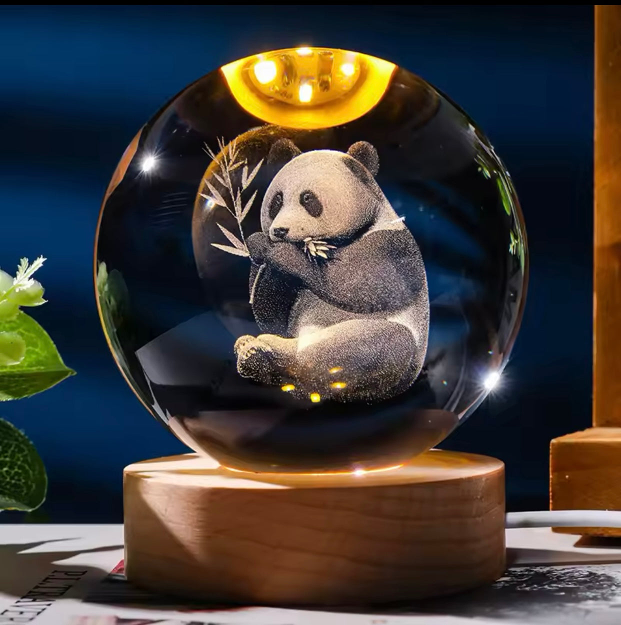 Luminária de Mesa Led Bola de Cristal - Elegância e Sofisticação para Sua Casa
